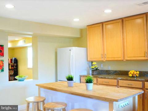 214 Warren St NE, Washington, DC 20002 photo 8