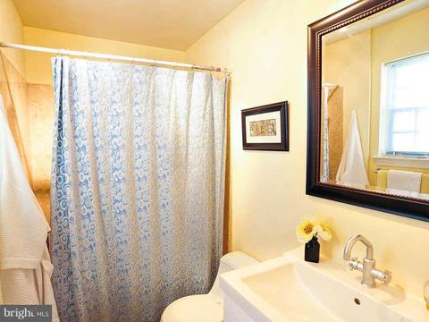 214 Warren St NE, Washington, DC 20002 photo 13
