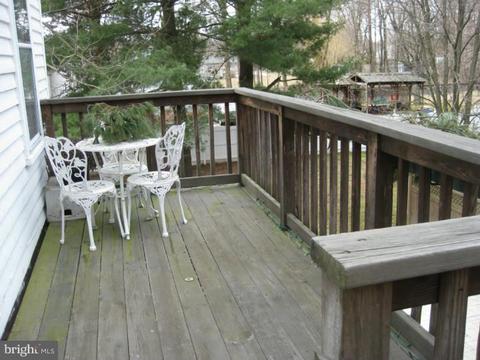 951 Lower Ferry Rd, Ewing, NJ 08628 photo 2