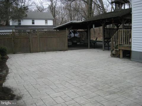 951 Lower Ferry Rd, Ewing, NJ 08628 photo 10