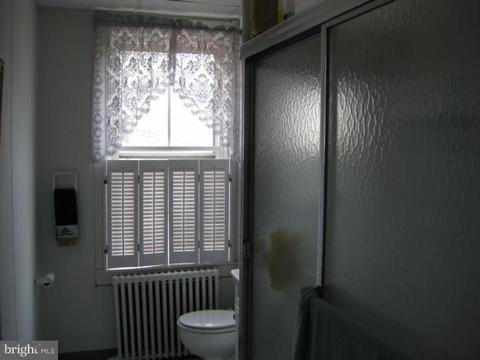 951 Lower Ferry Rd, Ewing, NJ 08628 photo 9