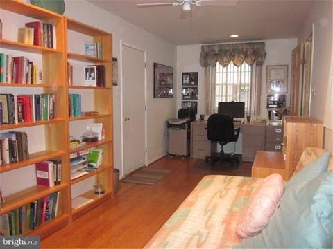 145 Squirrel Tree Ln, Mount Laurel, NJ 08054 photo 14