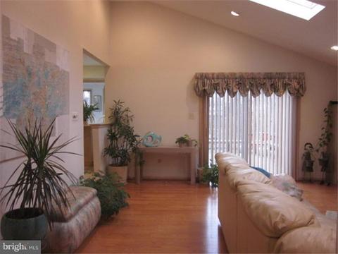 145 Squirrel Tree Ln, Mount Laurel, NJ 08054 photo 7