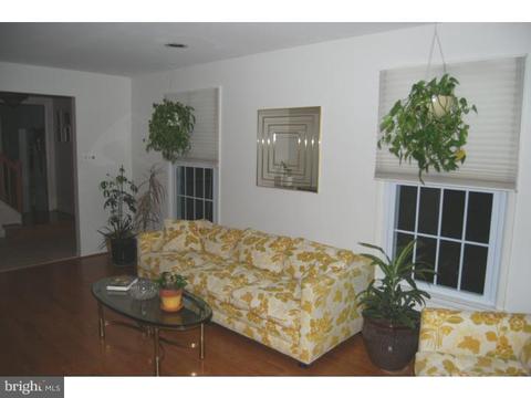 145 Squirrel Tree Ln, Mount Laurel, NJ 08054 photo 3