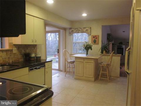 145 Squirrel Tree Ln, Mount Laurel, NJ 08054 photo 12