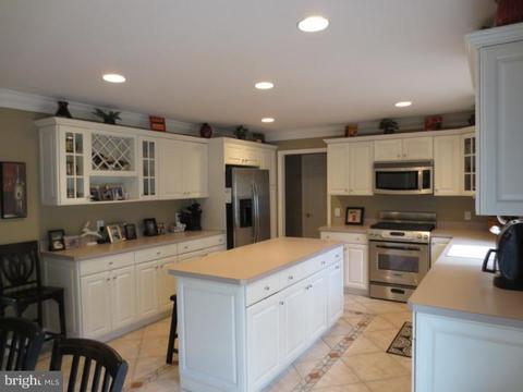 11 Stowe Dr, Shamong, NJ 08088 photo 4