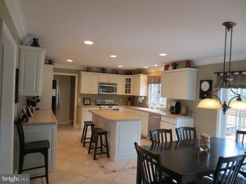 11 Stowe Dr, Shamong, NJ 08088 photo 3