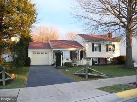 417 Springfield Ct, Lititz, PA 17543 photo 2