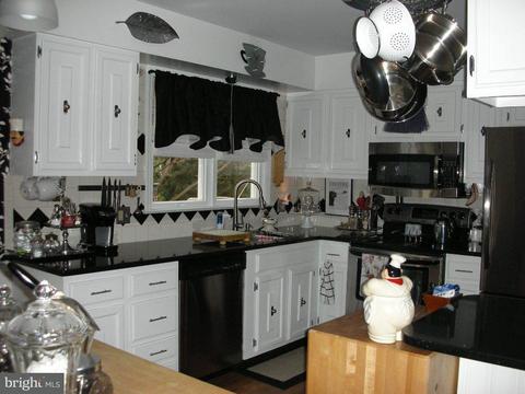417 Springfield Ct, Lititz, PA 17543 photo 6