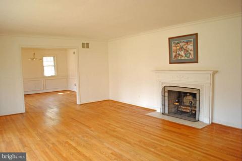 8501 Brook Rd, Mclean, VA 22102 photo 3