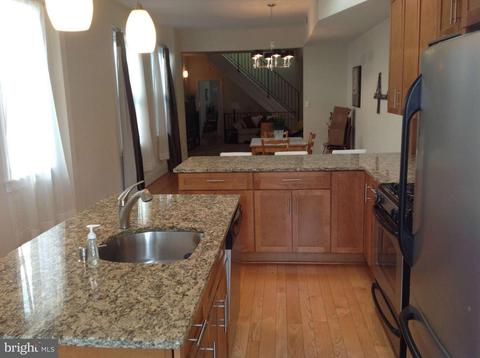 2124 Baltimore St, Baltimore, MD 21231 photo 6