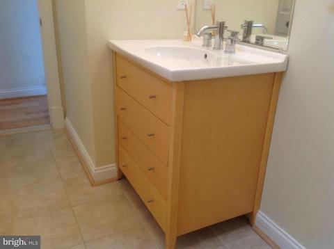 2124 Baltimore St, Baltimore, MD 21231 photo 17