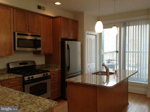 2124 Baltimore St, Baltimore, MD 21231 photo 4