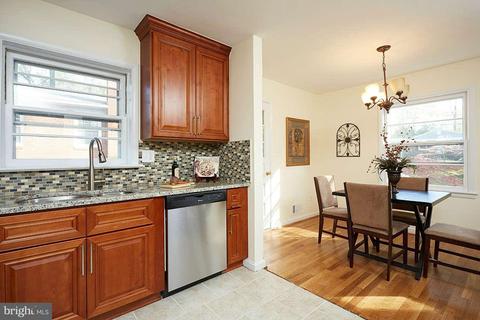 11508 Soward Dr, Silver Spring, MD 20902 photo 5