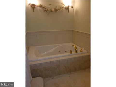1 Pershing Ave, Ewing, NJ 08618 photo 16