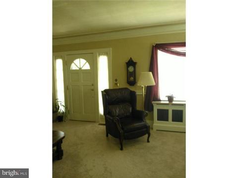 1 Pershing Ave, Ewing, NJ 08618 photo 4