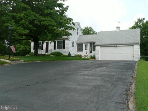 112 Central Ave, Ewing, NJ 08628 photo 2
