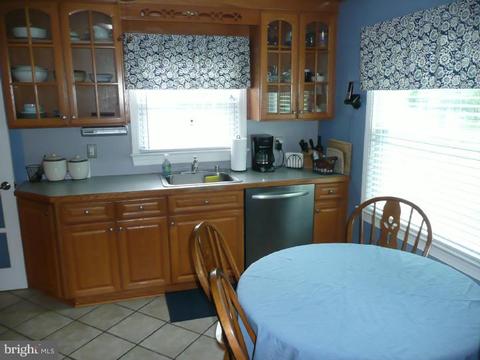 112 Central Ave, Ewing, NJ 08628 photo 4