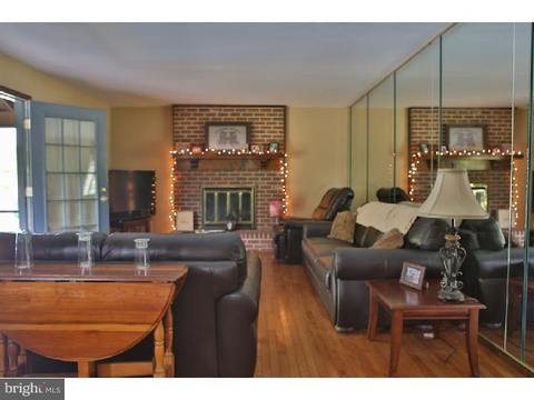 27 Millstone Dr, Shamong, NJ 08088 photo 4
