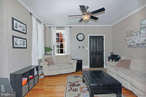 243 6th St, Frederick, MD 21701 photo 2
