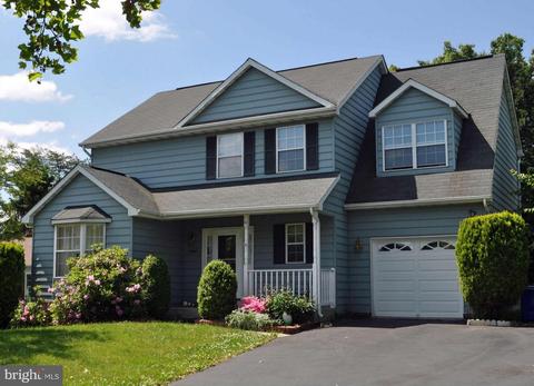 9364 Kings Post Ct, Laurel, MD 20723 photo 1