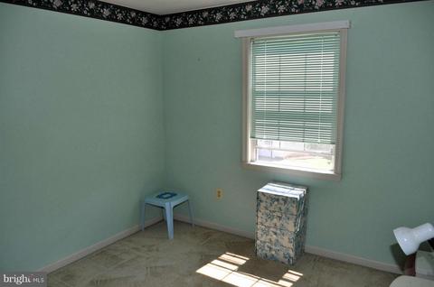 9364 Kings Post Ct, Laurel, MD 20723 photo 12