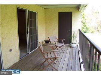 274 Valley Stream Ln, Chesterbrook, PA 19087 photo 8