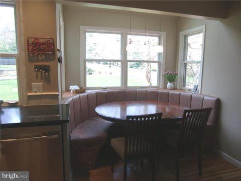 209 Hedgemere Dr, Devon, PA 19333 photo 11