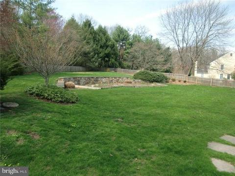 209 Hedgemere Dr, Devon, PA 19333 photo 24