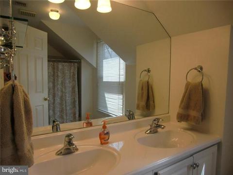 209 Hedgemere Dr, Devon, PA 19333 photo 20