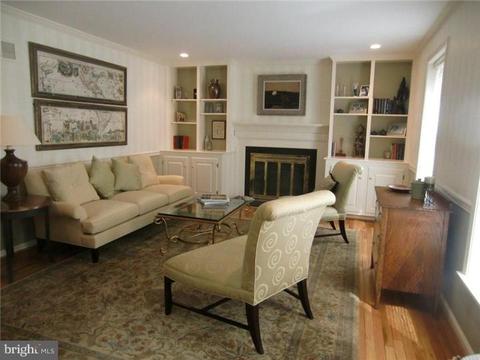 209 Hedgemere Dr, Devon, PA 19333 photo 4