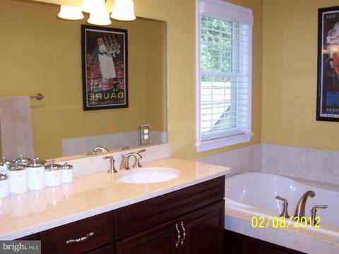 317 Oakwood Ln, Devon, PA 19333 photo 12