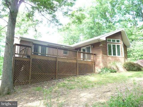 23319 Barth Spring Ln, Smithsburg, MD 21783 photo 2
