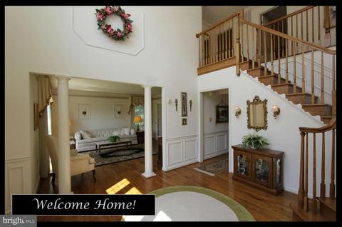 8020 Stone Ridge Dr, Frederick, MD 21702 photo 2