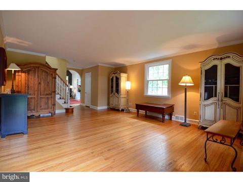 213 Sunset Rd, Wayne, PA 19087 photo 11