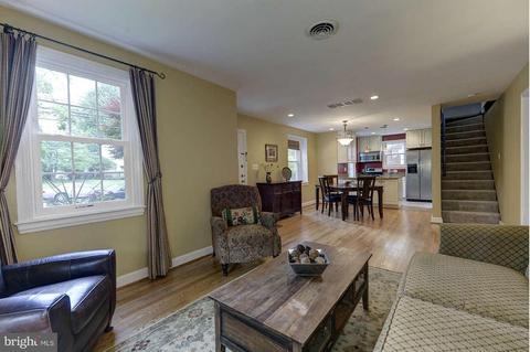 100 Hamilton Ave E, Silver Spring, MD 20901 photo 9