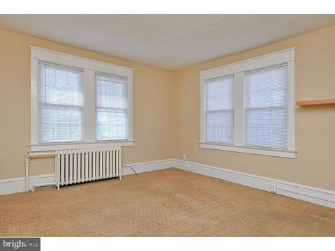 407 Crown Point Rd, Thorofare, NJ 08086 photo 11