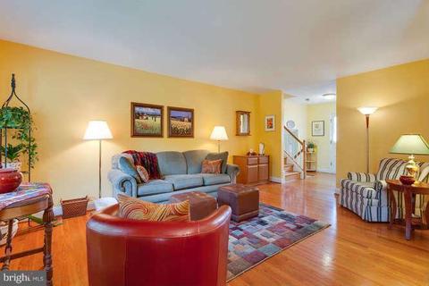 6003 Meriwether Ln, Springfield, VA 22150 photo 9