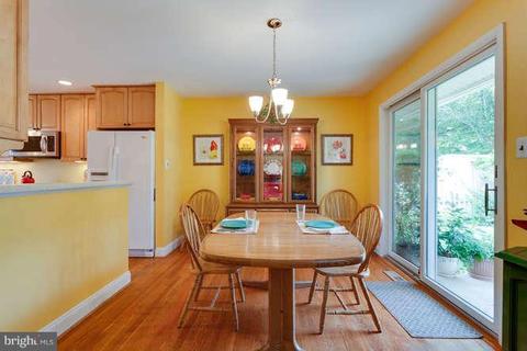 6003 Meriwether Ln, Springfield, VA 22150 photo 11