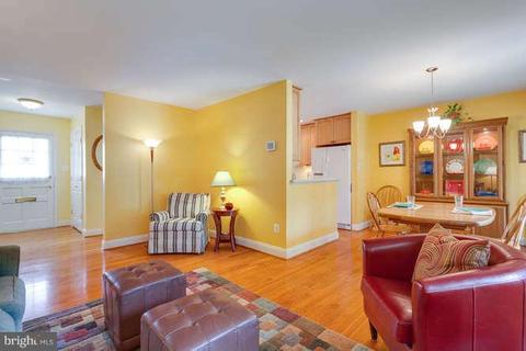 6003 Meriwether Ln, Springfield, VA 22150 photo 10