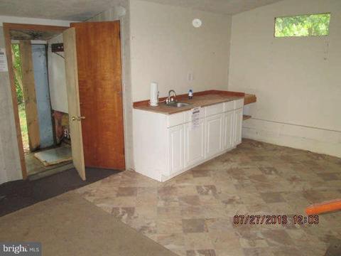 45 John St, Westminster, MD 21157 photo 3