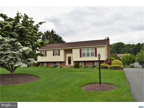 34 Clipper Ct, Bear, DE 19701 photo 2