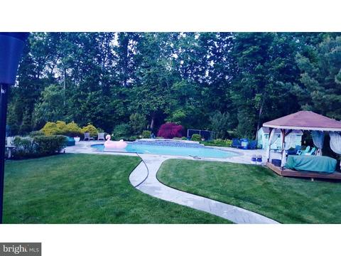 24 Cattail Dr, Mount Laurel, NJ 08054 photo 3