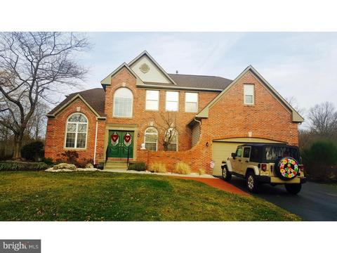 24 Cattail Dr, Mount Laurel, NJ 08054 photo 1