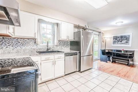 157 Sullivan Rd, Westminster, MD 21157 photo 9