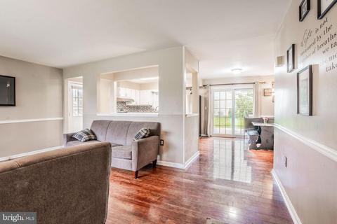 157 Sullivan Rd, Westminster, MD 21157 photo 4