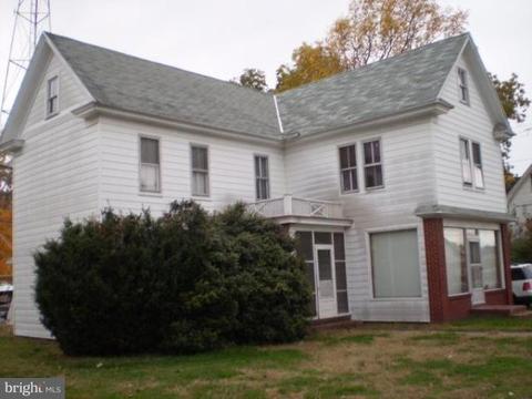 208 Main St, Hurlock, MD 21643 photo 1