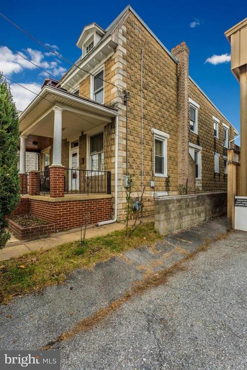 327 2nd St, Frederick, MD 21701 photo 3