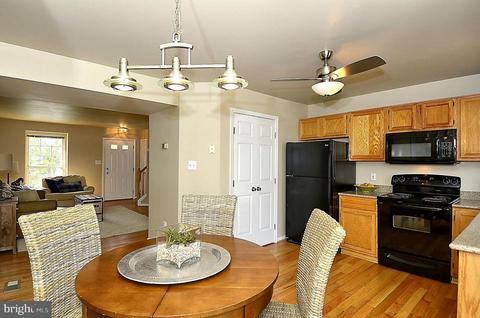 6405 Racetec Ct, Springfield, VA 22150 photo 11