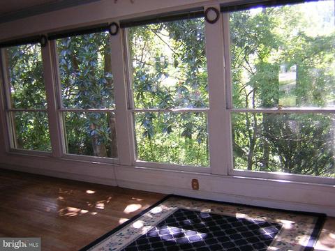 6711 Kenmont Pl, Springfield, VA 22152 photo 13